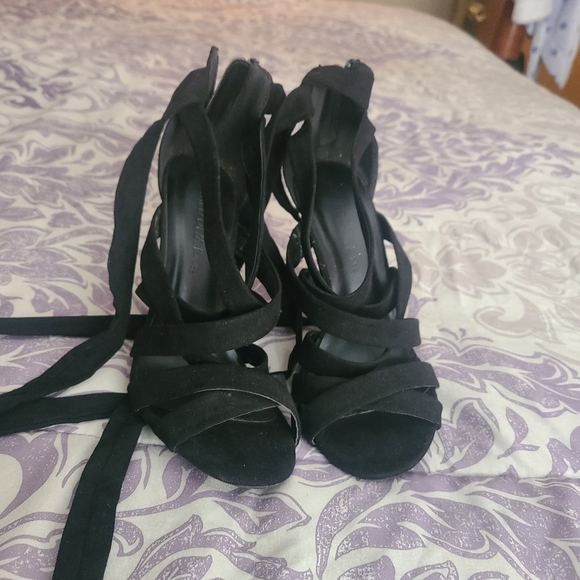 Wild Diva heels - Picture 2 of 9